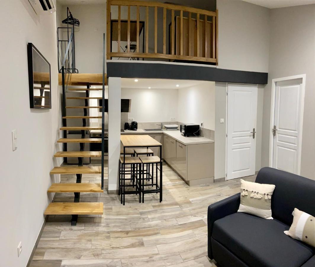 Studio Meuble Du Bourg Puymiclan Екстер'єр фото